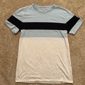 Men’s American Eagle T-shirt size XS perfect for the 4th of July
